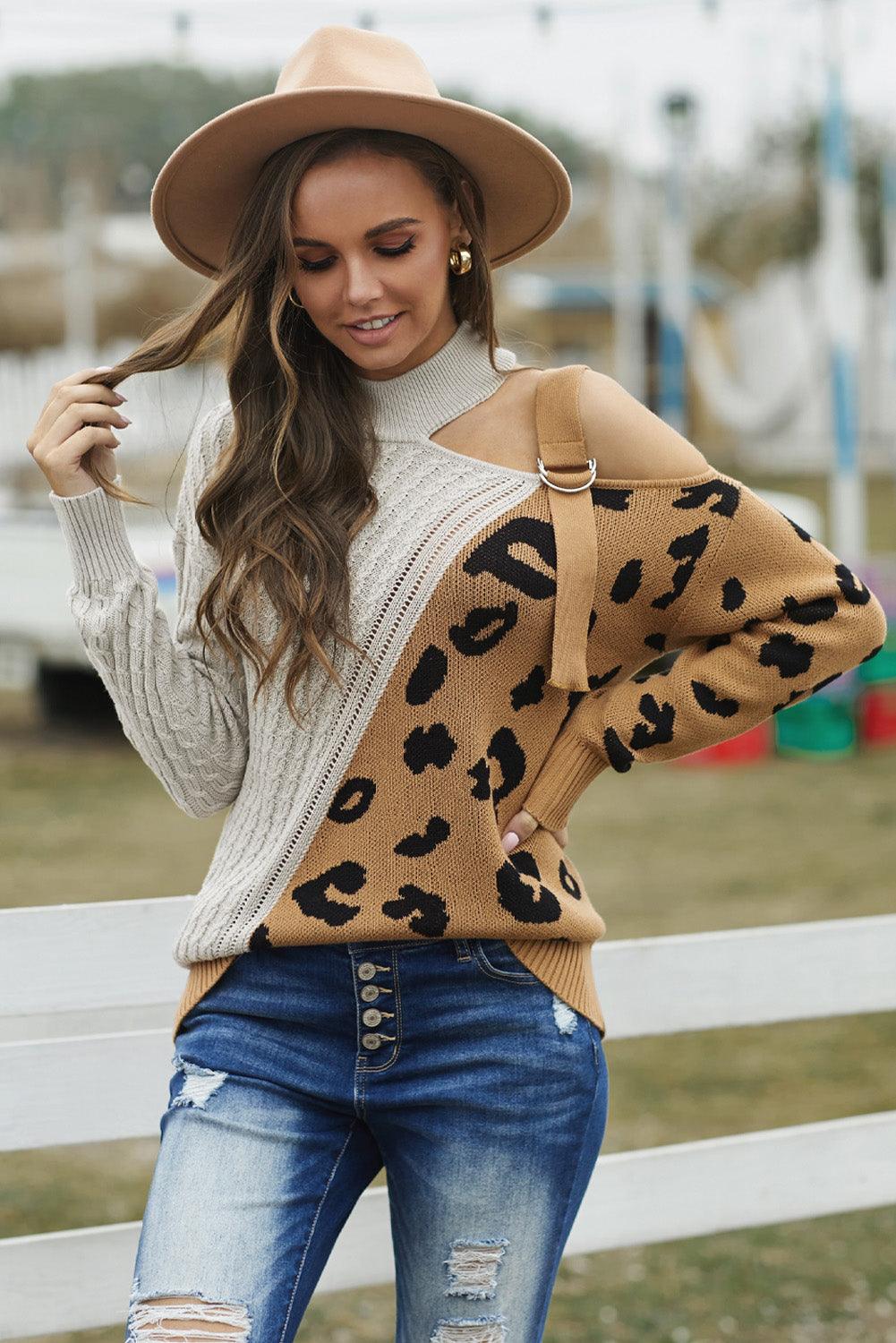 Leopard  Block Turtleneck Sweater - La Pink
